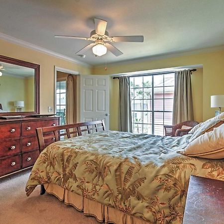 Colorful Galveston Retreat Steps From Beach And Pool Εξωτερικό φωτογραφία