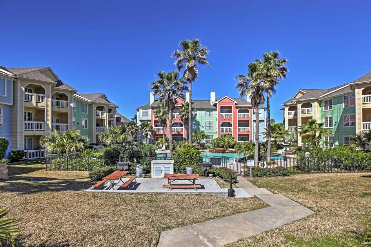 Colorful Galveston Retreat Steps From Beach And Pool Εξωτερικό φωτογραφία