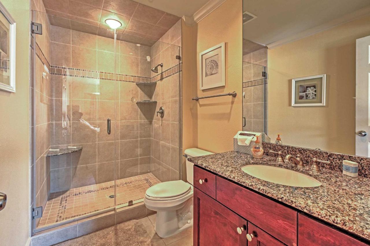 Colorful Galveston Retreat Steps From Beach And Pool Εξωτερικό φωτογραφία